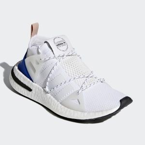 Arkyn white adidas sneakers
